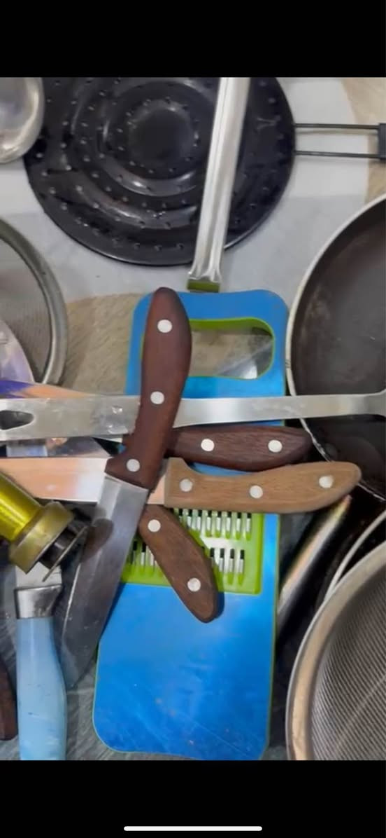 ادوات مطبخ كاملة ( تصفية مطعم ) 

بنص سعر الجديد كربلاء, العراق


**إذا كنت صاحب هذا الإعلان وتريد حذفه لأي سبب، رجاءا أرسل رسالة إلى الدعم الفني**