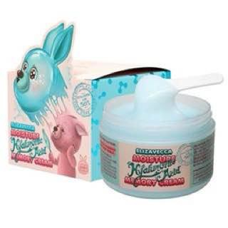 🌸 احصلي على بشرة ممتلئة، ناعمة ومشرقة مع كريم Elizavecca! 🌸
هل تعانين من:
✔️ جفاف البشرة
✔️ بهتان الجلد
✔️ خطوط خفيفة
✔️ فقدان المرونة
💖 كريم Elizavecca المرطب والمنفّخ هو الحل المثالي لكل هذا وأكثر!
فوائد مذهلة:
🔹 ترطيب عميق طوال اليوم
🔹 تأثير منفّخ يعطي امتلاء طبيعي
🔹 يعزز مرونة البشرة ويقلل مظهر الخطوط
🔹 سريع الامتصاص وخفيف على البشرة
🔹 مناسب لكل أنواع البشرة
✨ من أول استخدام: ملمس ناعم وبشرة نضرة
✨ مع الاستخدام المستمر: بشرة صحية وممتلئة ✨
🧴 طريقة الاستخدام:
ضعّي كمية مناسبة على بشرة نظيفة صباحًا ومساءً، دلّكي بلطف حتى يمتص بالكامل.
🚀 اطلبه الآن وابدئي التغيير:
📲 راسلنا على الخاص للحجز أو الطلب السريع
https://wa.me/message/U2MN5KDTUGD4P1
للطلبات  السريعه  والمستعجله   اضغط  هنا


**إذا كنت صاحب هذا الإعلان وتريد حذفه لأي سبب، رجاءا أرسل رسالة إلى الدعم الفني**