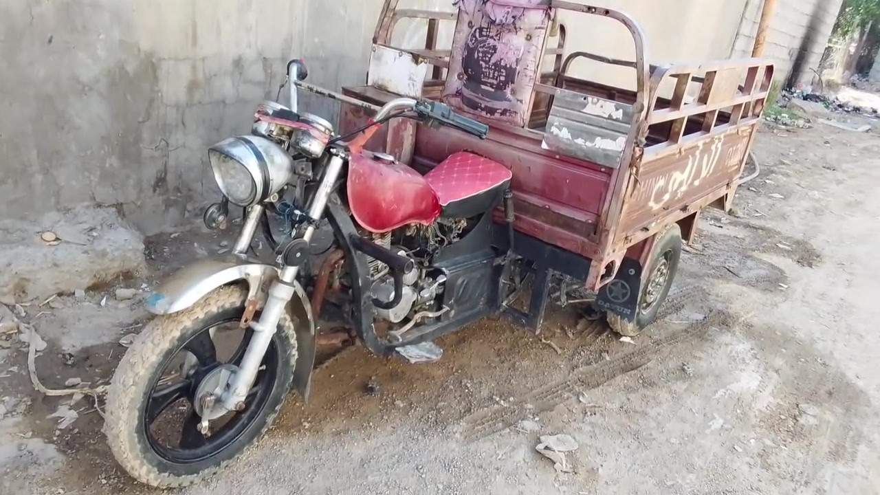 السلام عليكم ستوته ام الطير ستوته جاهزه ومات جناي واوراق اصوليه السعر 850 وبيها مجال عنوان يدل عباس سراحق ***********
