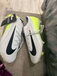 مقاس ٤٥ • ملابس