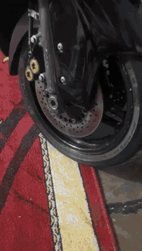 يا الله السلام عليكم تي ماكس2011 دراجة مكفولة كفالة عامة من الزلغ ماشية17 الف حقيقي الدراجة ما طالعة شهرين من البيت مغطيهة وعايفهة ليل شارعنة محفور   الدراجة برغي مال ملعوب بيهة كلة على البلادي نازلة من ماهر الكناني مكاني بغداد الحيسنية الرقم ***********
