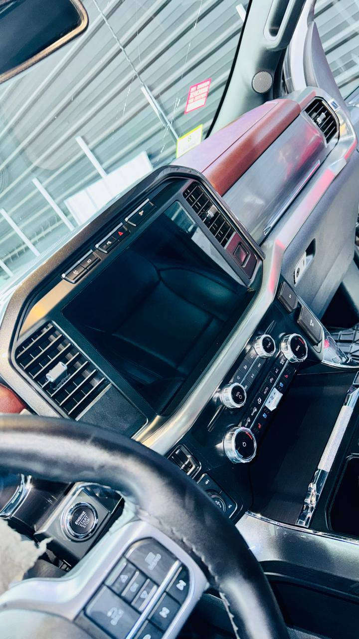 سلام عليكم  بيكم فورد F_150 البيع 
موديل 2023 فول مواصفات 
السيارة رقم بغداد محرك 3500 دبل تيربو
لون سموكي 
جاهزه من كلشي وكلشي 
مواصفات سيارة 
1_ شاشة جبيره 
2_ 5 كامره 380 درجة 
3_ حساسات 380 درجة 
4_ رادارات امامي  و جانبيه 380 درجة 
5_ كشنات جلد كهرباء وخزن ميموري تدفئة و تبريد 
6_ كير كهربائي 10 نمر 
7_ وضعيات القيادة أكثر من 7 وضعيات ( جبلي و صحراوي و إقتصادي و طبيعي و و سبورت و سلس و صخري و ممطر ) 
8_ فور ويل
9_ إطفاء ذاتي 
10_ سايد بريك بصمة
11_ لايت زنون ولد بك لآيت لد
12_ جنطه كهرباء 
13_  غلاف بدي 
14_  تشغيل عن بعد 
15_ اناره بلمري وكهرباء
16_ ودوسات جانبية كهربائي
17_ فتحة جام خلفية كهرباء 
18_ منافذ كهرباء 220 فولت  وكذلك 110 فولت بكل مكان بالسيارة 3 منفذ بالبدي طلب خاص
19_ بصمات دخول أبواب و رمز سري
20 _ أشار  وكامر ترحيب بل مري 
21_ أنار محيطة 360 درجة 
22_ سترين كهربائي وتدفئة 
23_ شحن واير ليست 
24_ ميز طعام 
25 _ توقف ذاتي 
26_ كاربلي
27 _ تحديد مسار 
28 _  ويل 22
29_ فتحت ساقف بانوراما 
حادثة دعاميه ورأس البنيد سستم بلادي حتى دعاميه مال تفصيخ 
مكان الأنبار الرمادي رقم ***********/ *********** سعر خاص
