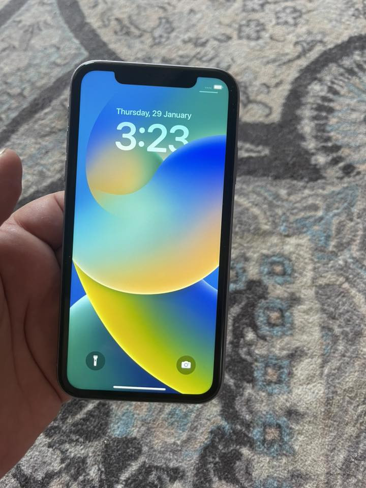 ايفون ١١ عادي بنفسجي فاتح
الذاكرة ٦٤
البطارية ٧٥
الجهاز وتربرف ممبدل بي آي قطعة ونظافة ١٠٠٪؜ شرط تنفخ بي وبعدة عل تحديث القديم الجهاز للبيع فقط بدون مراوس وماعندي توصيل السعر 
٢٢٥ الف
مكاني بغداد حي الجهاد الشارقة
***********
