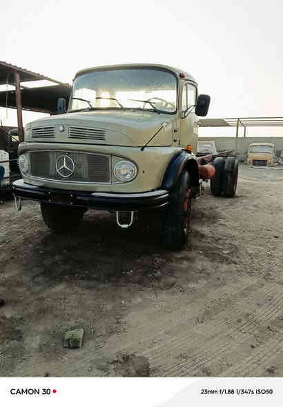 السلام عليكم البيع سيارة اقجم مديل 80 تك طويلة مكفولة كفالة عامة من كير محرك اكسن.. المكان بغداد رقم الاتصال ***********.
