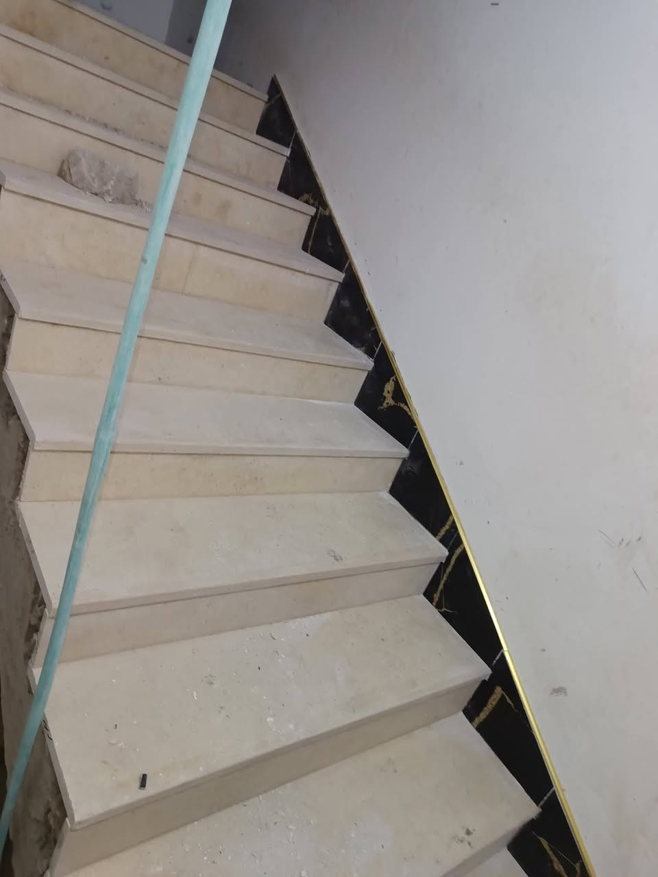 سلام عليكم خلفة سيراميك بورسلين مرمر كاشي شغل درجه اولى ع ليزر أتصل وبيك خير وتدلل *********** مكاني نجف حي النداء
