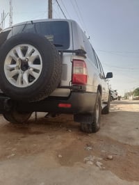 لاندكروز • ٢٠٠٦ • رقم بغداد