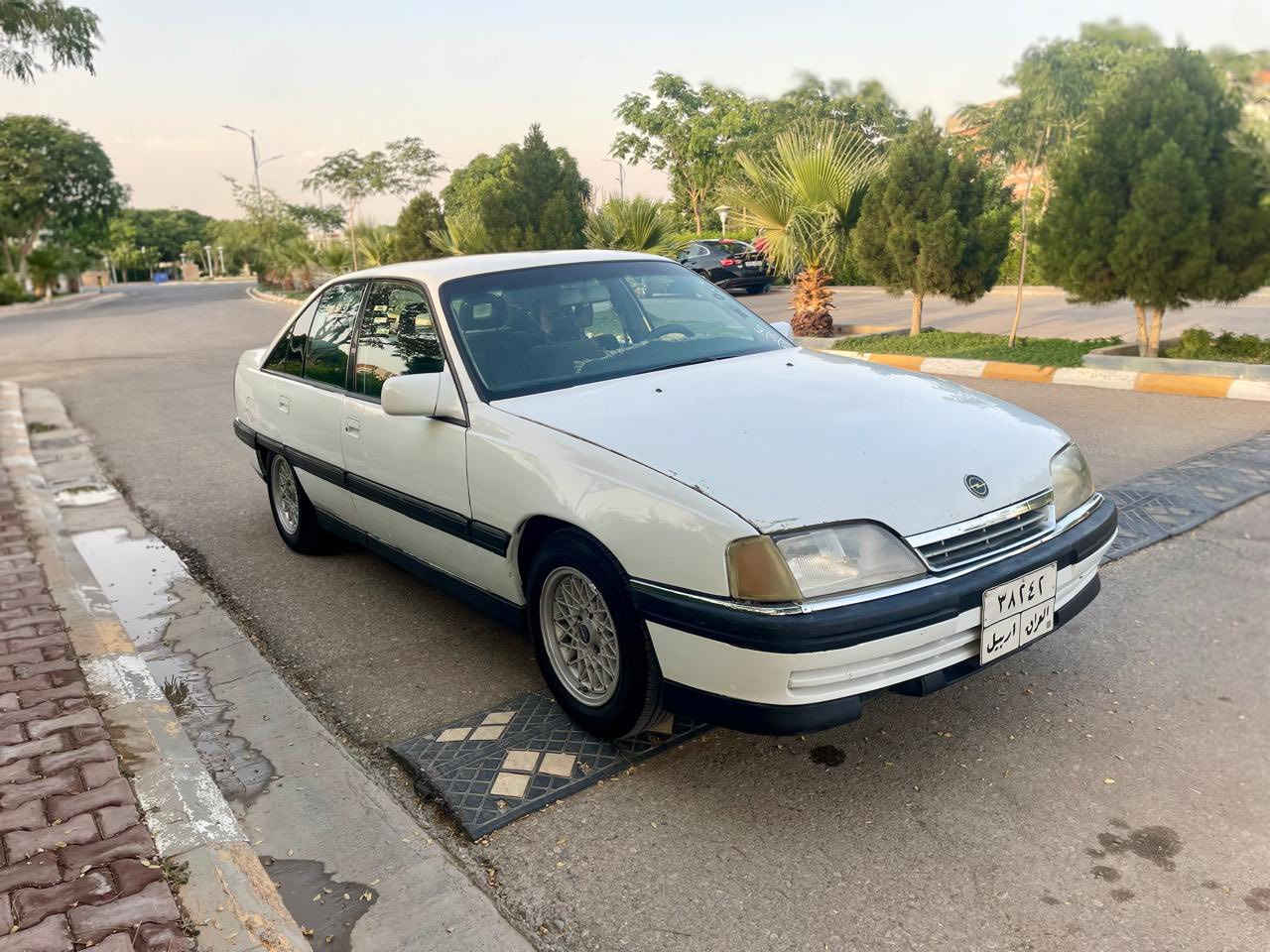 اوپل اوميكا 1993 

صبغ بلادي سياره بدون خياس سياره جاهزه مبي نقص محرك بلادي 20 شرط وكاله تحويل سياره بل واقع احلى  
مكان سياره ديالى خانقين  

شراي اتصل ع رقم ***********
