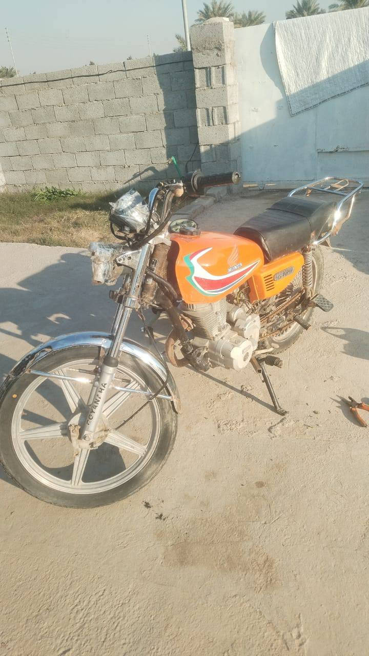 سلام عليكم درجه ايراني لل بيع درجه كامل شغله عقل رياضي لايت شغل سعر 175قفل مكاني بغداد تقاطع النهروان‏‪***********‬‏
