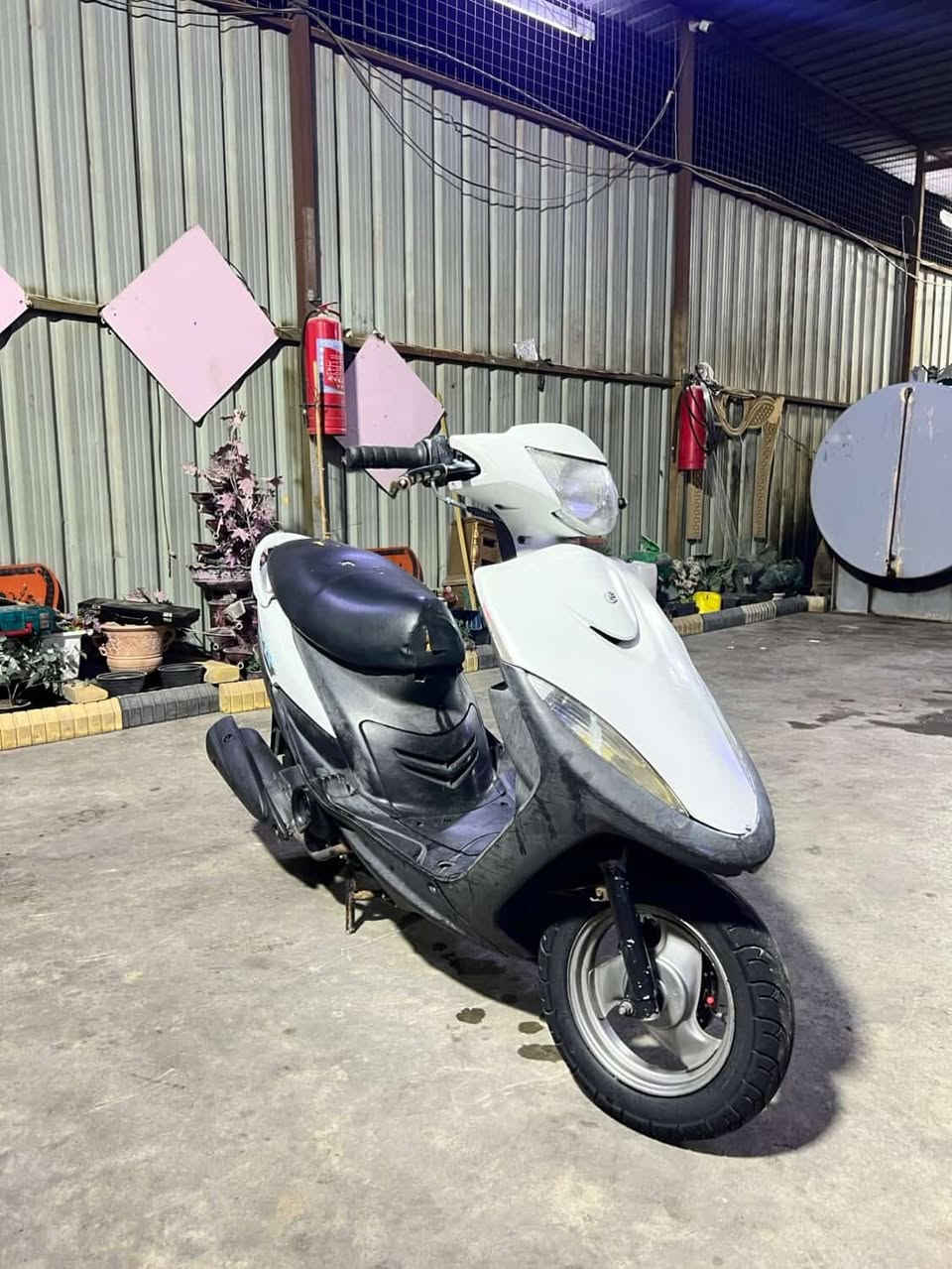 السلام عليكم دراجه للبيع  ماكس الدراجه وكاله بمعنه الكلمه مكفوله من كلشي حلال اوحرام السعر 700 اوبيه مجال المكان بغداد حي اور الرقم *********** بس وتساب
