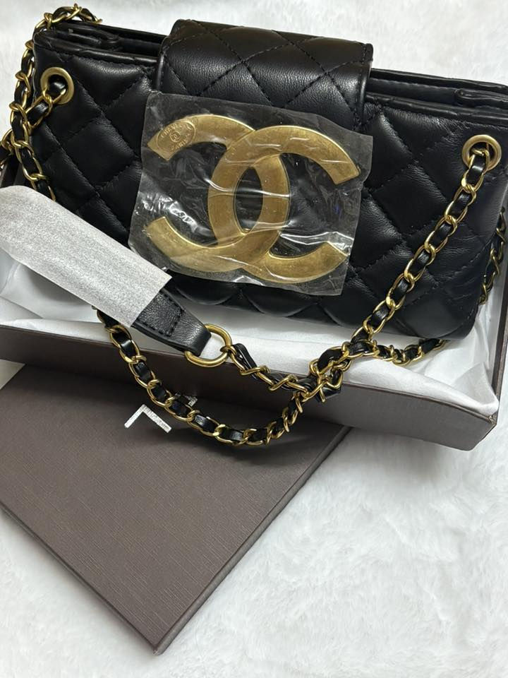 شانيل ماركه مختمه مني وحجم كبير وبكوالتي عالي
وتساب***********
