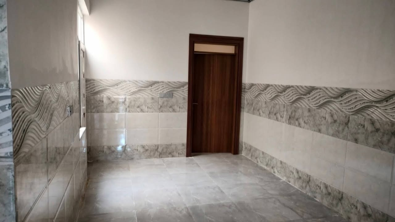 🏡🔥 #_داران_للبيع_في_يارمجة_الشرقية_الثانية 🔥🏡
💥 فرصة مميزة للسكن والاستقرار
 💥بسعر مناسب وموقع مميز
📍 الموقع: يارمجة الشرقية الثانية 💰 السعر: 78 مليون دينار فقط لكل دار
✅ شارع مبلط ✅ ماء وكهرباء متوفرة ✅ قريب من المدارس ✅ قريب من شارع كركوك الرئيسي ✅ قريب من الأسواق والخدمات
🏠 مواصفات الدار: 🔹 المساحة: 100 متر مربع 🔹 الواجهة: 5 متر 🔹 العمق: 20 متر 🔹 اتجاه شروق الشمس 🌞 🔹 طابق واحد
✨ تشطيبات جميلة: ✔️ أرضيات بورسلين ✔️ سيراميك نصف جدار ✔️ سقوف ثانوية ✔️ واجهة حلان
🛋️ يتكون من: ▪️ استقبال ▪️ غرفة نوم ▪️ هول ▪️ مطبخ ▪️ صحيات داخلية ▪️ صحيات خارجية
📄 المكاتبة مع الشرعي ⚠️ شرط التحويل
📞 للاستفسار:
🏢 مكتب التقوى للعقار 📍موقع المكتب_شارع كركوك الرئيسي مقابل جامع البيت العتيق
☎️ *********** 
☎️ ***********
📱 فايبر & واتساب
🌹 تابعوا صفحة مكتب التقوى للعقار ليصلكم كل جديد من العروض العقارية المميزة.
