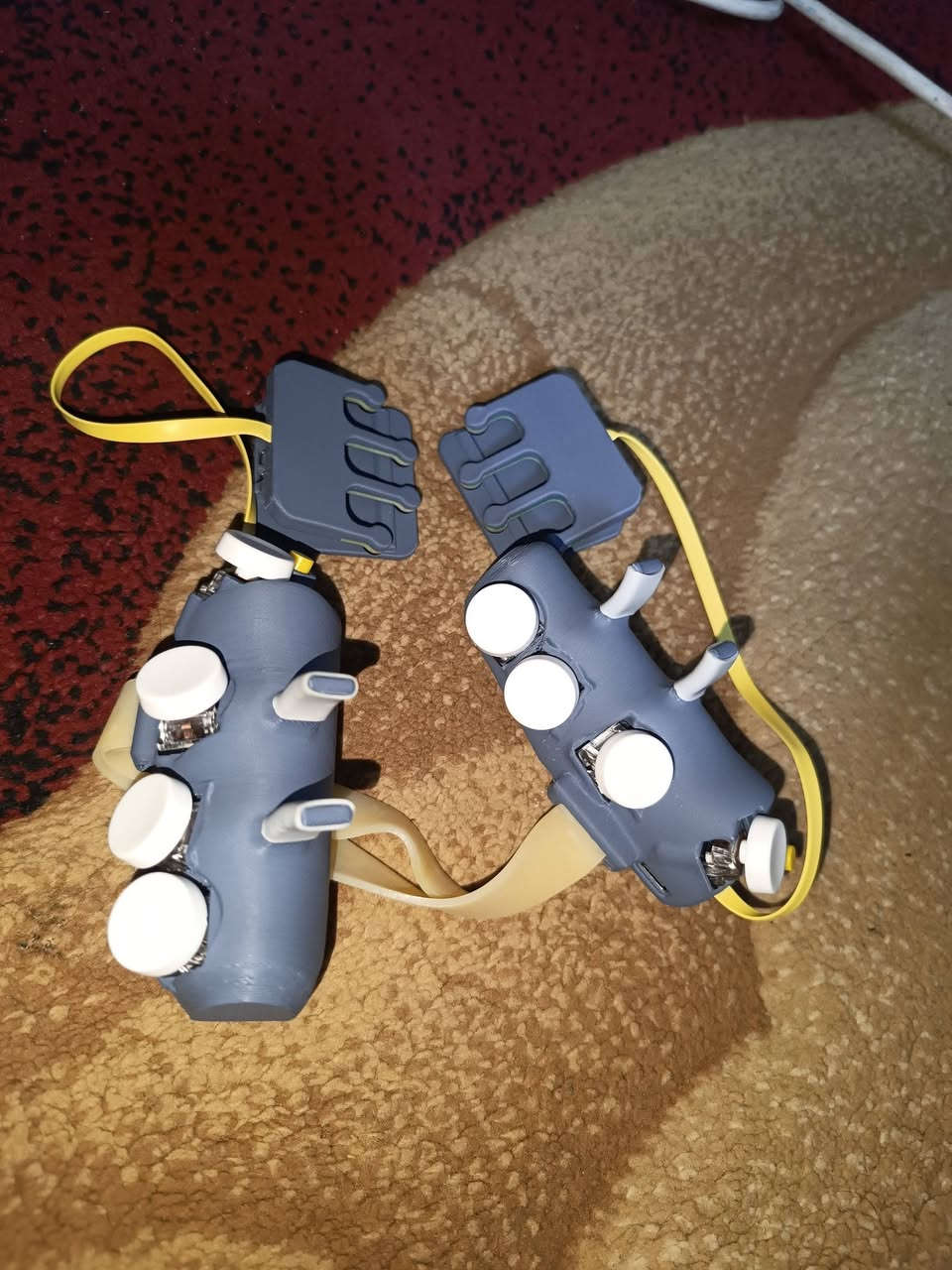 لبيع شفتات 8صابع  ليزريه الابيانو بعدهن جدد ستخدمهن يوم وحد
قفلهن 45 مكاني بابل يرهمن على ايبات وعلى الموبايل


**إذا كنت صاحب هذا الإعلان وتريد حذفه لأي سبب، رجاءا أرسل رسالة إلى الدعم الفني**