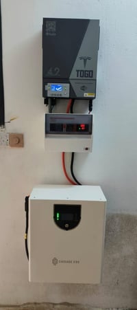 الحمدلله تم إنجاز وتنصيب منظومة طاقة شمسية جديدة بنجاح ☀️🔋 بفضل الله ت...