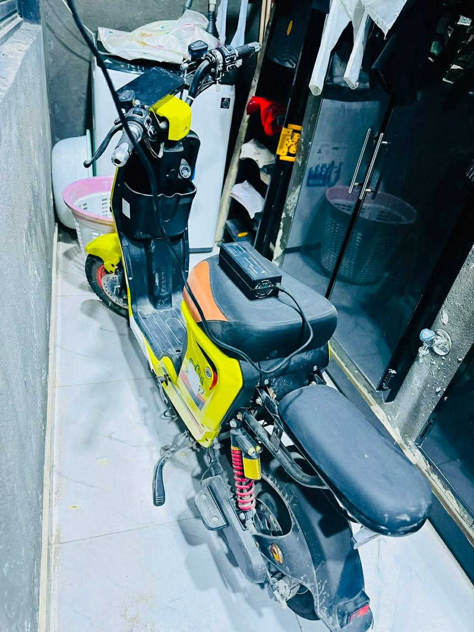 سلام عليكم البيع r9
دراجة شحن وكاملة السعر خاص مكاني الرميثة 
دراجة استخدام شهر فقط


**إذا كنت صاحب هذا الإعلان وتريد حذفه لأي سبب، رجاءا أرسل رسالة إلى الدعم الفني**