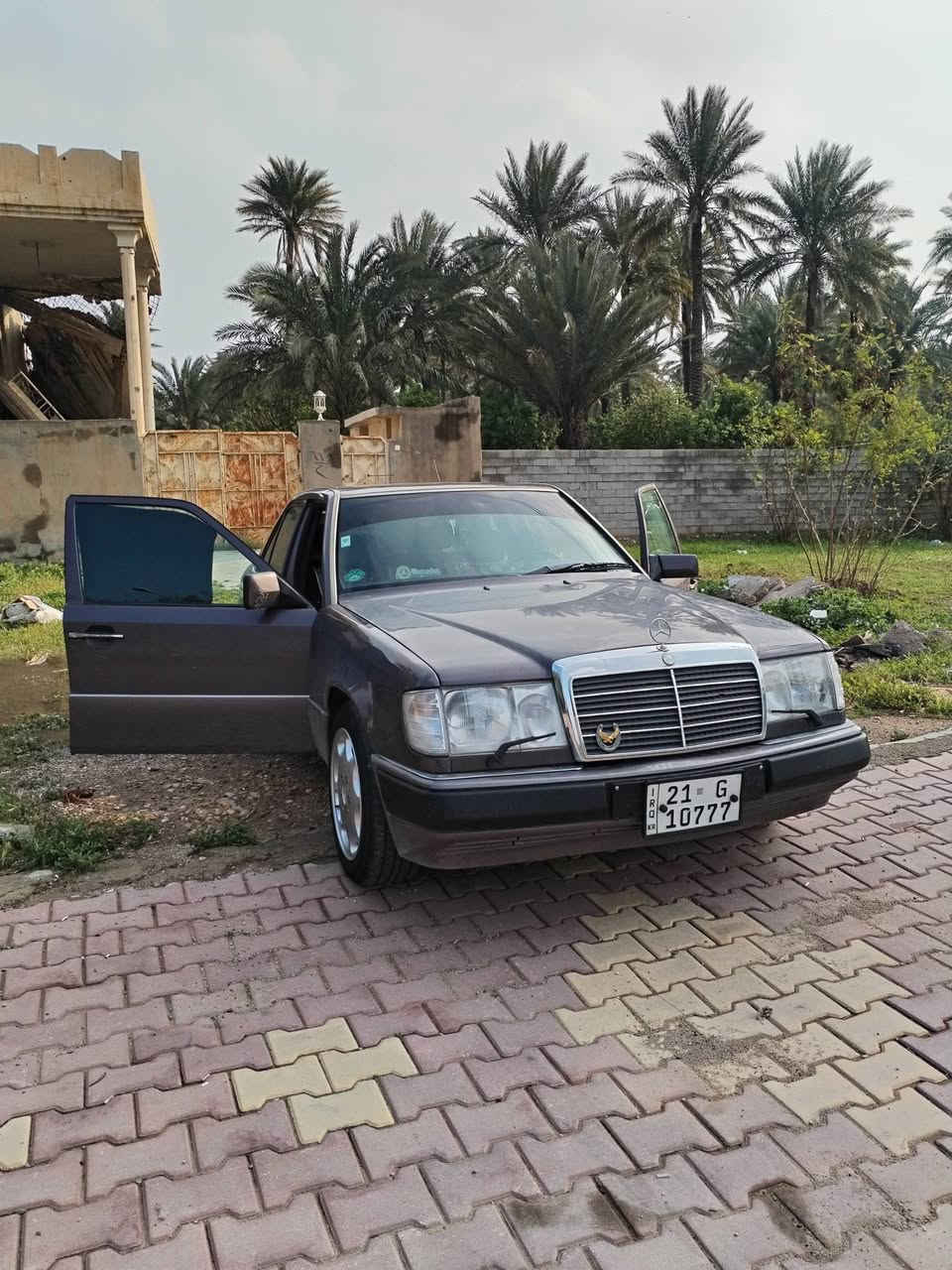 سلام عليكم مارسدس للبيع موديل 92 بلاد ***********
