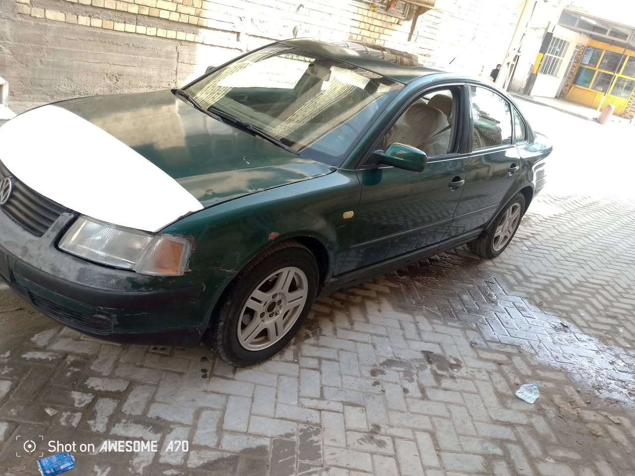 السلام عليكم
سيارة كولف فولكس واكن
موديل 2000 
مكينة 2000.... اوتوماتيك 

سيارة لا ضربة و لا صبغ فقط المكينة خيط تبخير بيها
سنوية لل 2027 مشروع وطني بغداد الماني

كهربائيات شغالة.... سلايد شغال تخم تاير +  حدادية و صدر جديدة 

السعر 35 ورقة العنون بغداد مدينة  الصدر قطاع 4 

الهاتف: *********** فقط بيع
