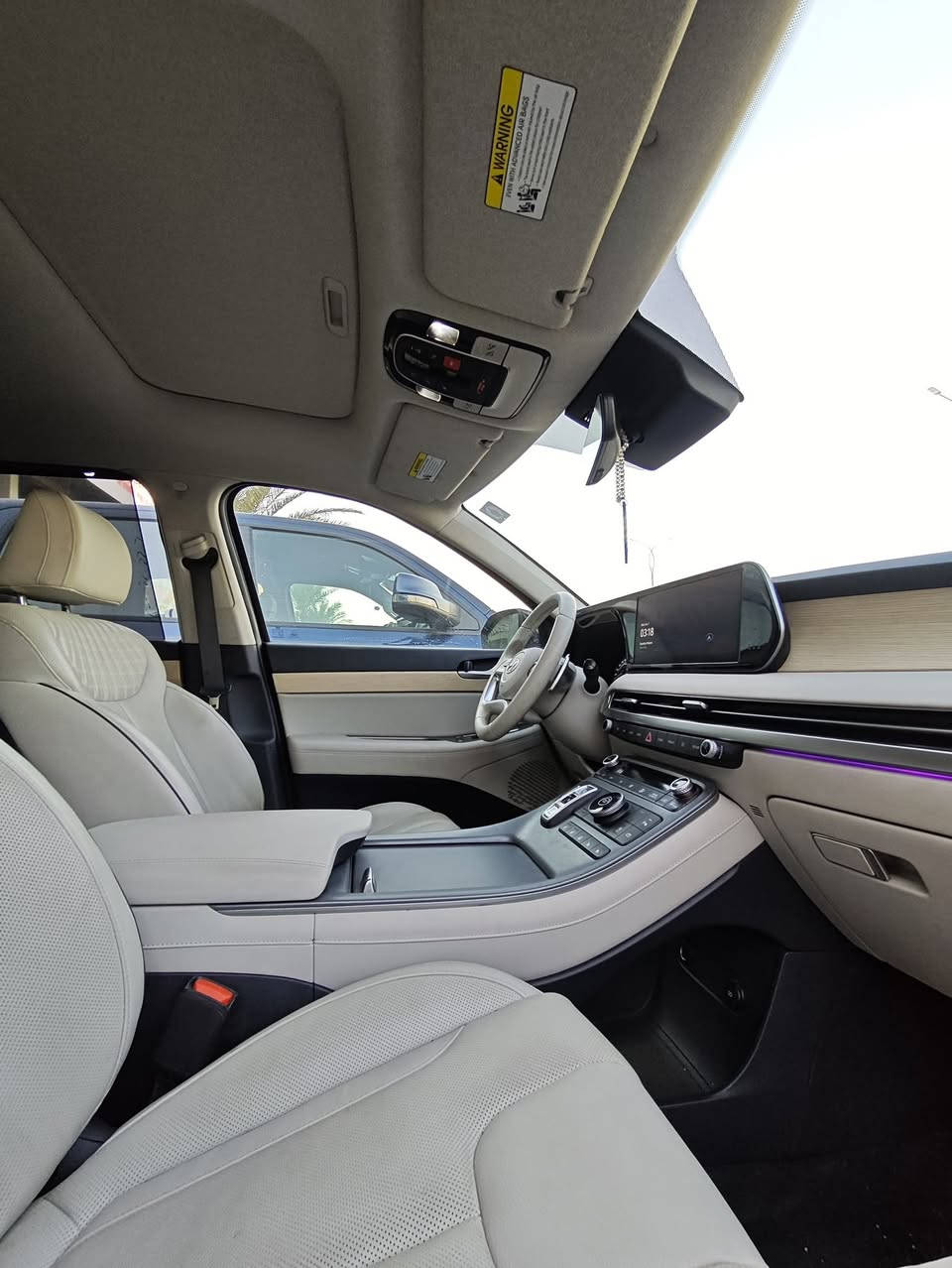 سلام عليكم هونداي بليسايد موديل ٢٤ اسود داخل ابيض السياره ماشيه ١٣ الف  لمتد فول معروفه مواصفات اللمتد محرك سته سلندر ٣٨٠٠ صور الحادث بالمنشور ايرباك كشن وبرده البنيد مبدل نفس اللون وبيها صبغ خشم الجاملغ الايسر وباب السايق بارد قليل والباب الخلفي ايضا بارد *********** بغداد البلديات سياره مرقم بغداد السعر المطلوب ٣١٠ وبيها مجال قليل
