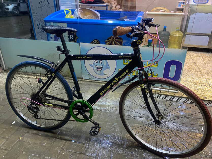 السلام عليكم بايسكل نضيف للبيع السعر 100 او بي مجال العنوان بغداد الدورة الميكانيك للاستفسار ***********
