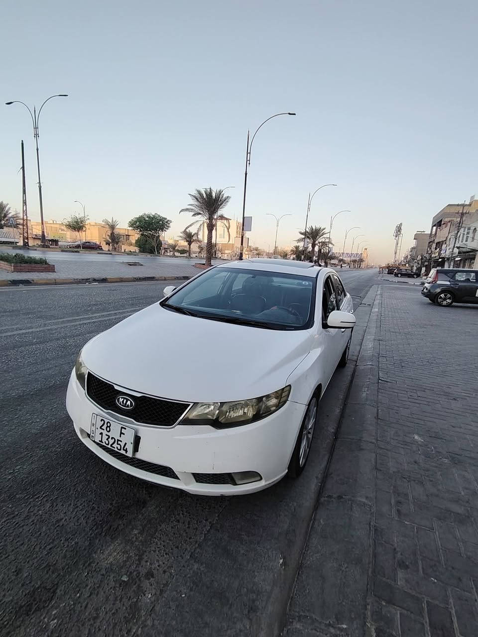 كيا سيراتو 2010 خليجي ابيض فول بصمه جلد فتحه رقم نجف دولي
السياره مكفوله من الظربه والدواخل بيه فط صبغ بخشم  البنيد شبرين كير نكينه لاتنقص ولاتبخير شرط    محرك 1600   تبريد جديد من الفريز للكمبريسر كله منظومه جديده حداديه.   جديده تخم تاير جديد صاله شهرين من شديته   كلشي موضح بصور سياره جاهزه  ***********
مكانها النجف لاشرف
