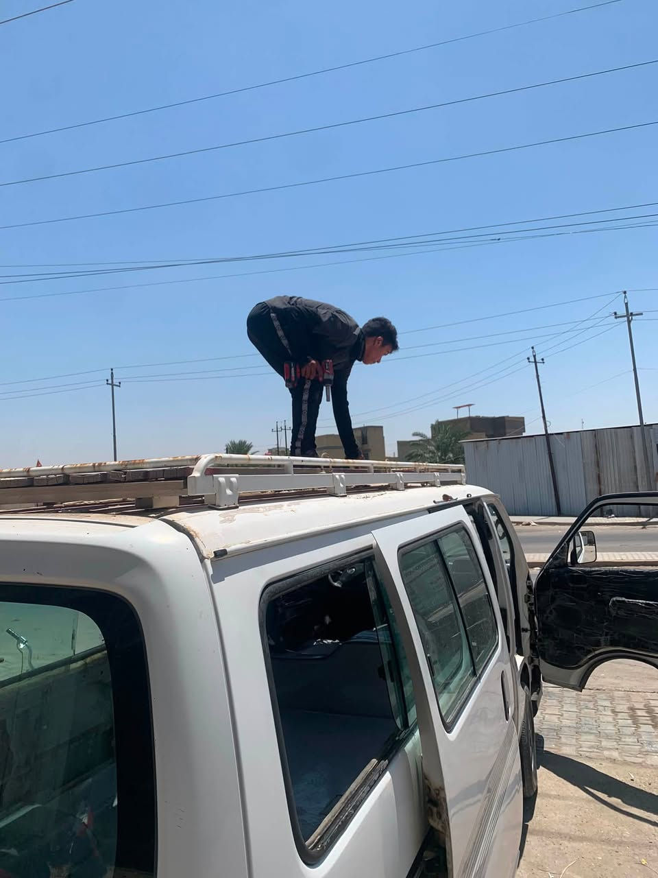سلام عليكم سيبايه نيسان ناصيه تزريف نضيفه السعر ١٠٠ وبيهة مجال مكاني بغداد مدينة الصدر الورفلي ***********
