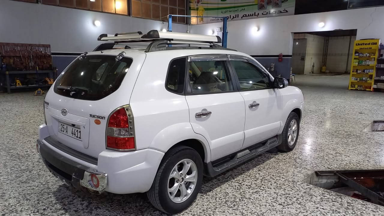 توكسان ٢٠١٠ 
لوحات كركوك مميز . 
خليجي وكاله بدون ضربه او حادث 
سلايد .
*********** الرمادي, الأنبار
