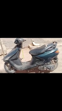 دراجه فراشه للبيع شغاله كدامك وتجي تفحص وتاخذ ابيعك 180 كوم حديد بخدمت...