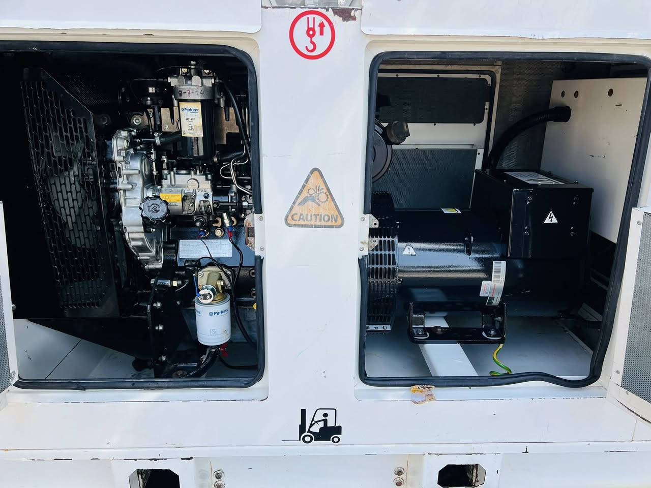 #جديدنا
نوع المحرك:بيركنز انكليزي موديل 2022

القدره:66KVA

المحرك:3بستم سوبر 

نوع الملف:لوري سومر فرنسي

عدد ساعات التشغيل:649 ساعة ⏰

كاتم  100%

مع سسستم بروتكشن كامل للحمايه ونظام اوتو Ato

 الهاتف:***********

***********
