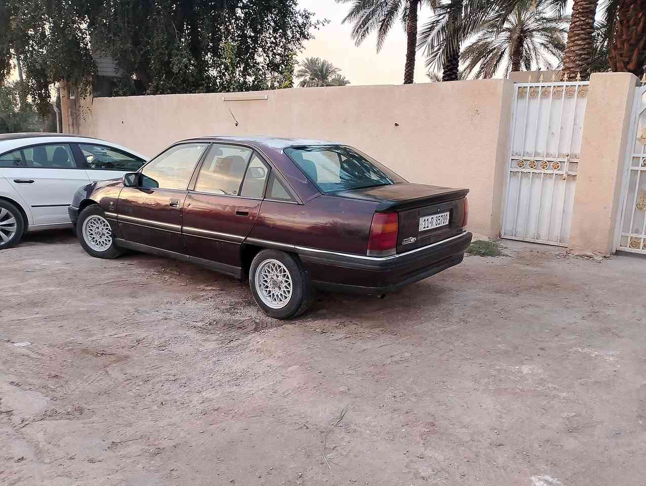 سلام عليكم
اوبل اوميكا موديل 1993سيارة بلادية بدون صبغ 

فول مواصفات كير اوتماتيك جام اوتو 

السعر48 وبيها مجال بسيط مكان بغداد اللطيفية

***********

***********
