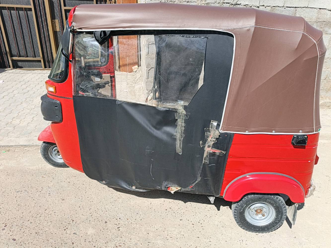 السلام عليكم تكتك للبيع موديل شهر1118 نازلة بال19 تكتك كدامك نظيفه مكينه ناعمة وخير من الله رقم إنكليزي وسنويه تحويل شوكت ما تريد مكاني بغداد شعله واتساب ***********