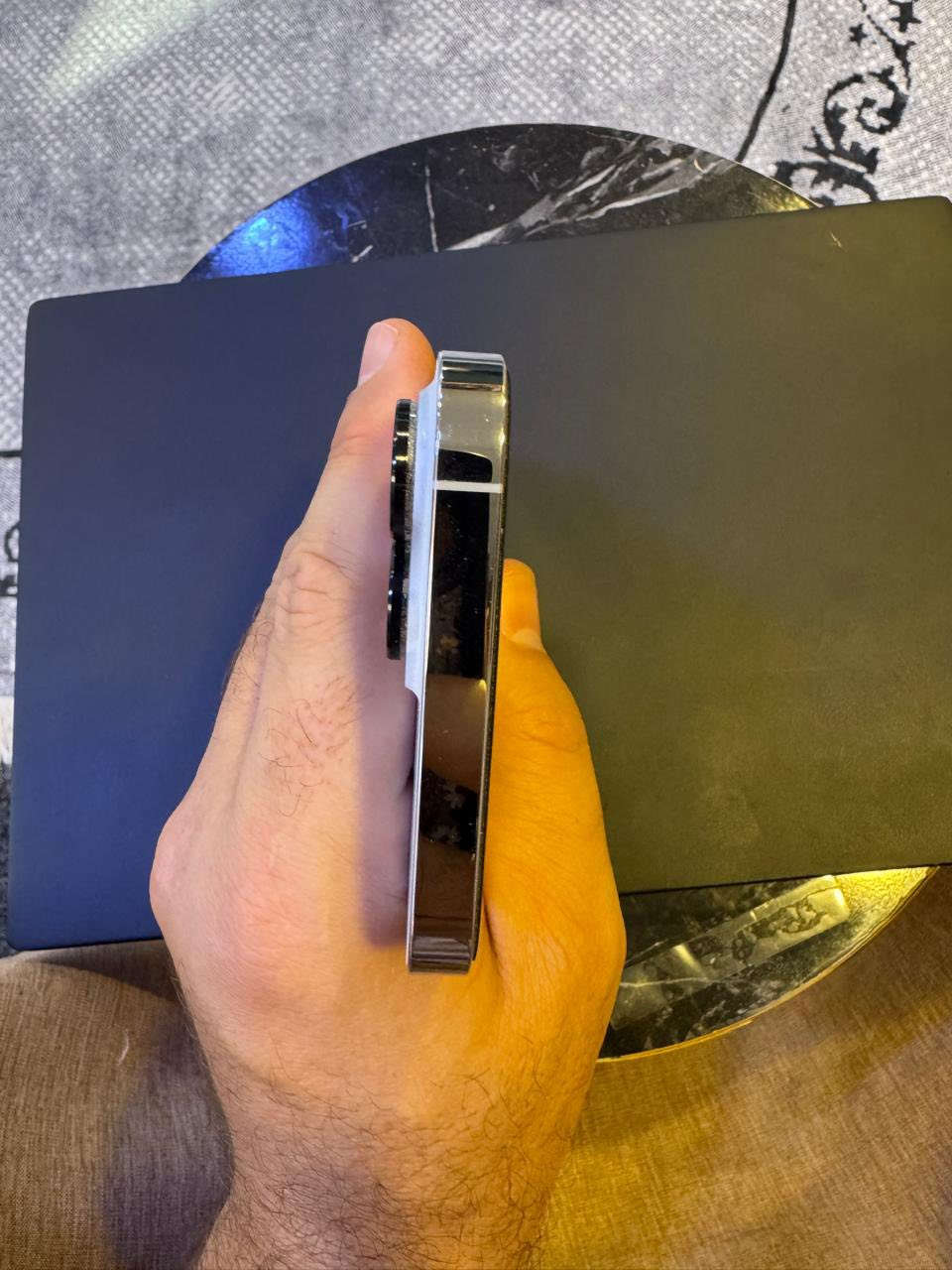 السلام عليكم 
ايفون 14 برو ماكس 
ابيض مكفووول من الشخط و الزلغ 
256 ب 93
دبل خط نسخة ZA
البصرة 
السعر بكيفك


**إذا كنت صاحب هذا الإعلان وتريد حذفه لأي سبب، رجاءا أرسل رسالة إلى الدعم الفني**