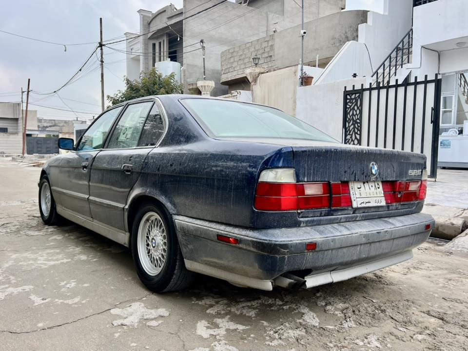 بيئم حجم 525 اصل موديل 93 رقم كركوك شرط التحويل بطاقه بانزين بيه صبغ عام جماليه بدون ضربه داخل جلد صاج كير محرك شرط تخم تاير تبريد تدفئه شغال سياره جاهزة مابيه نقص السعر 62 العنوان كركوك رقم الهاتف ***********
