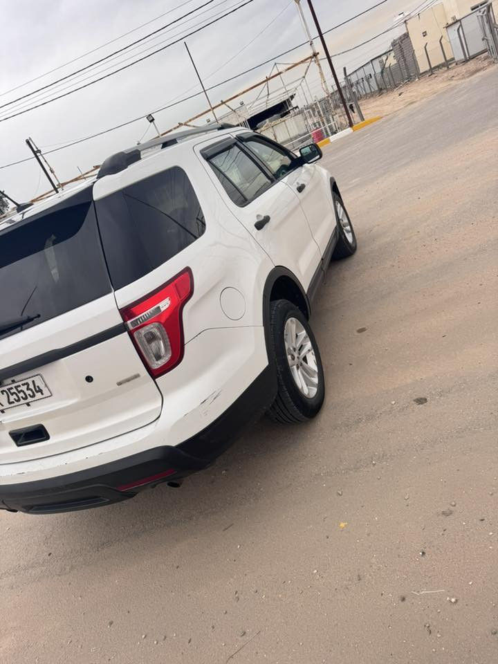 ***********
فورد اكسبلورر موديل ٢٠١٣ 
محرك كير جاهزه خير من الله
كشنات الامامي كهرباء.
تدفئة كشنات الامامية.
تحكمات ستيرن كاملة شغالة
تحكم سرعة تبريد كهربائيات كلها شغالة 
كفاله من ضربه بيه صبغ شويه بالبنيد
مكان كربلاء السعر 105 تحويل مباشر
