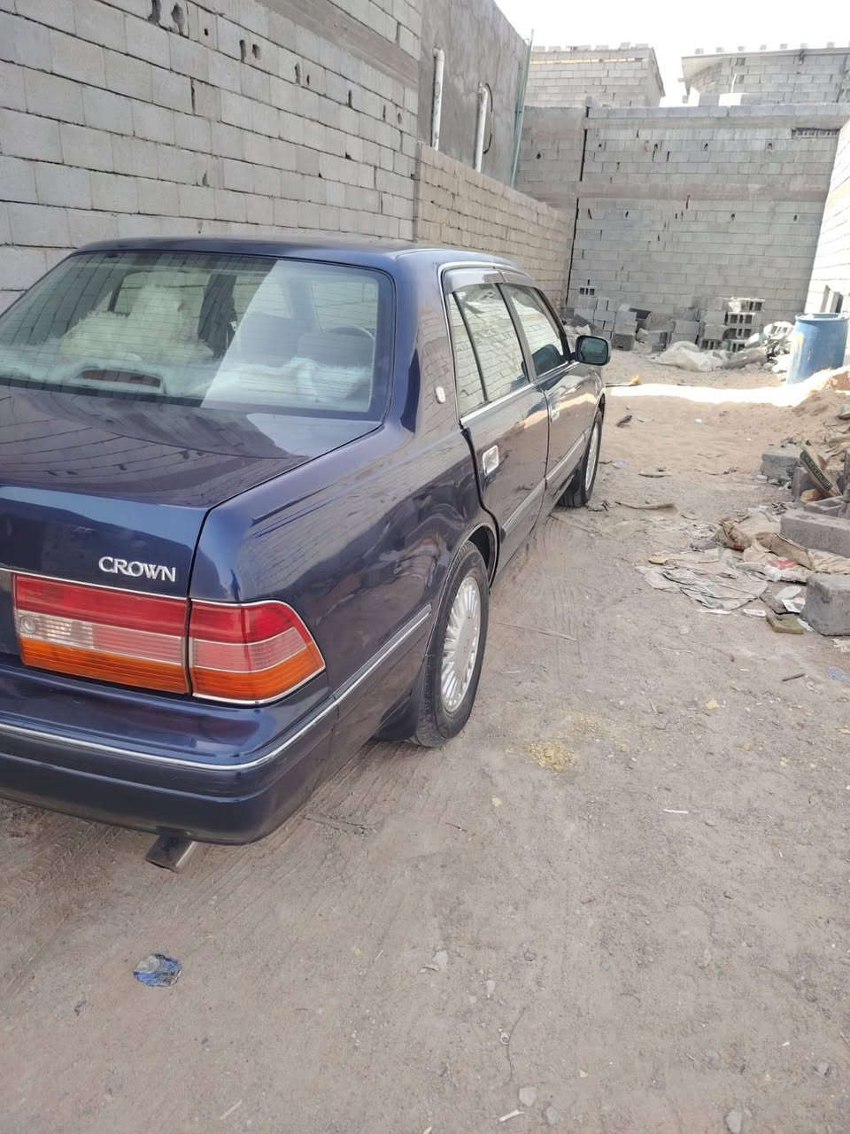 سلام عليكم راس ثور تكم موديل 97سياره نضيفه معنه كله تجي شوف بعينك مال بيت تبريد شغال رقم بصره نكليزي بأسمي سياره تحول ثاني يوم سعر 90وبيها مجال مكاني بصره شط عرب جزيره رقم ***********
