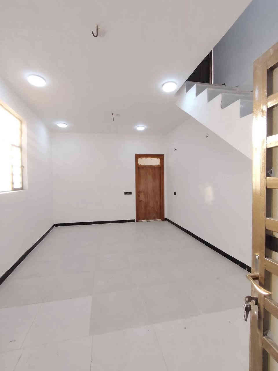 المساحه ٥٠ م طابو زراعي السعر مناسب جدا 
النجف // مقابل قرية الغدير 

بناء حديث وغير مسكون
صب // طابوق / 

جاهز البيت 
السعر  ( ١٩ ) مع المجال 
*********** وتساب 

***********
