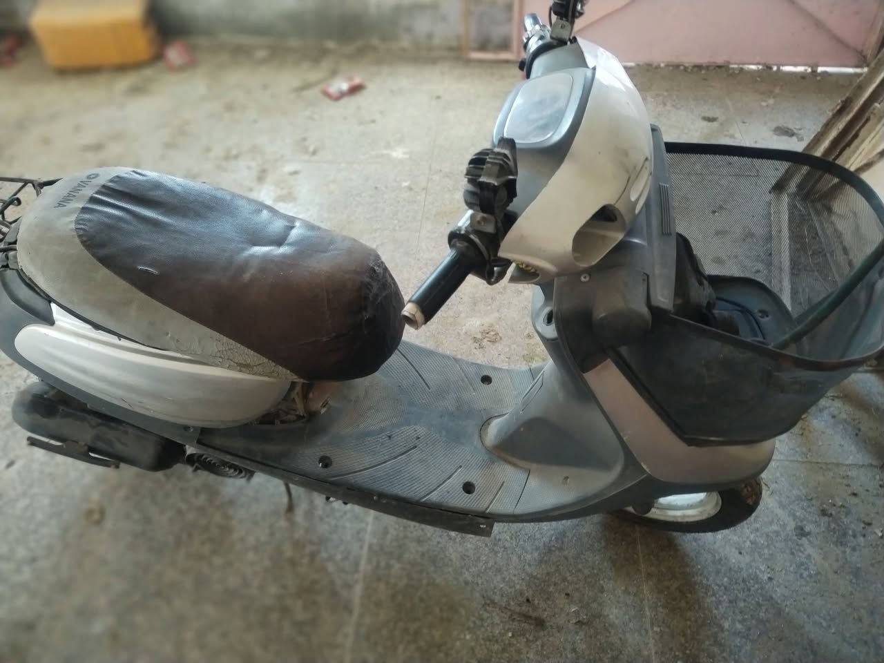 سلام عليكم. دراجه متروكها صاله ٣ اشهر
محركها نضيف شديت محرك بشهر ٨ 
بس عوزها ترتيب


**إذا كنت صاحب هذا الإعلان وتريد حذفه لأي سبب، رجاءا أرسل رسالة إلى الدعم الفني**