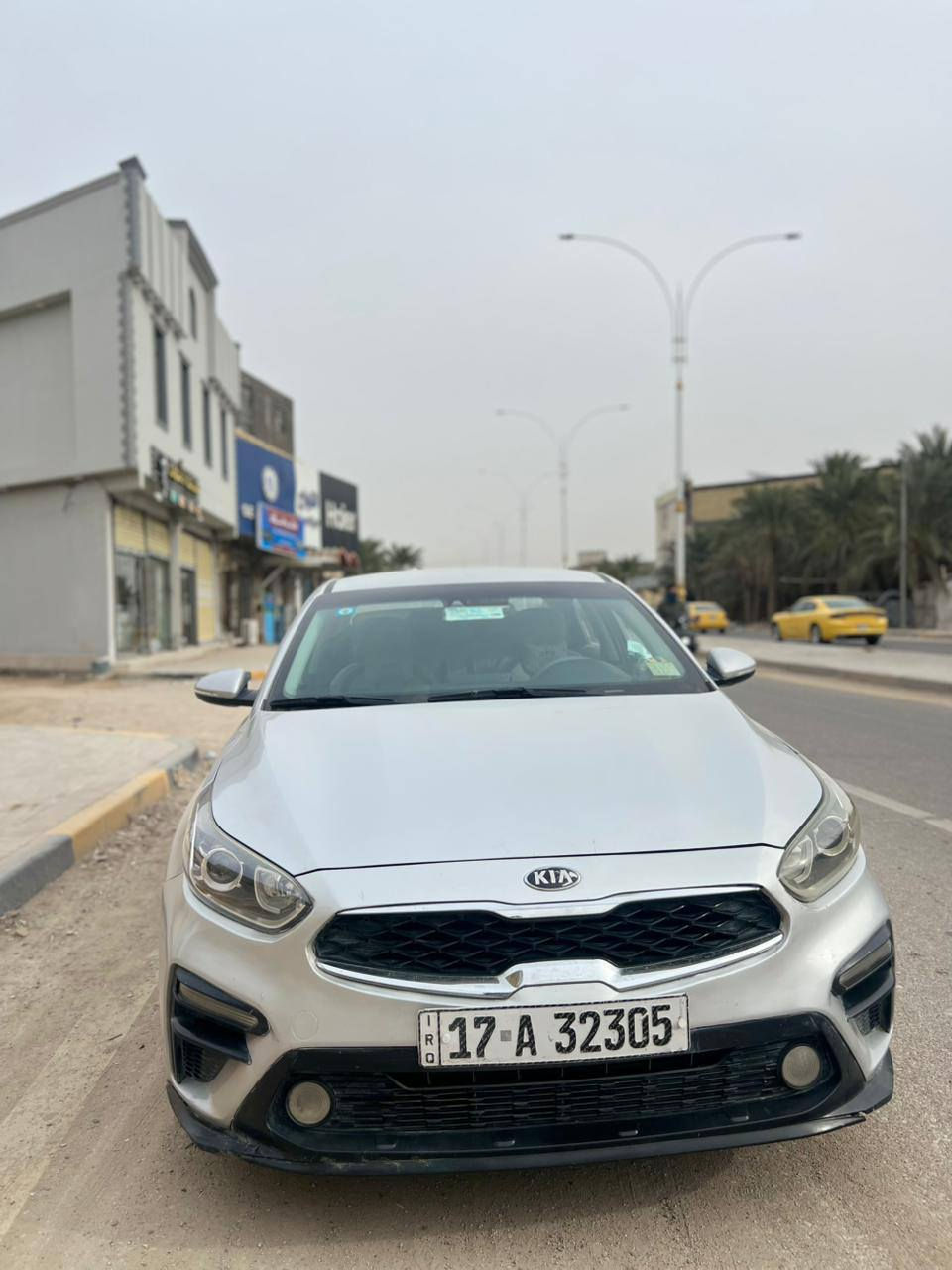 سيراتو موديل 19خليجيه
رقم انگليزي تحويل مباشر هزه وسنويه مامنتهيه مواصفات نص فول تبريد قطعتين تحكم جهتين خمسة ويل كب بيه بنيد مرشوش والسونار مرفوق /*********** السعر 144
