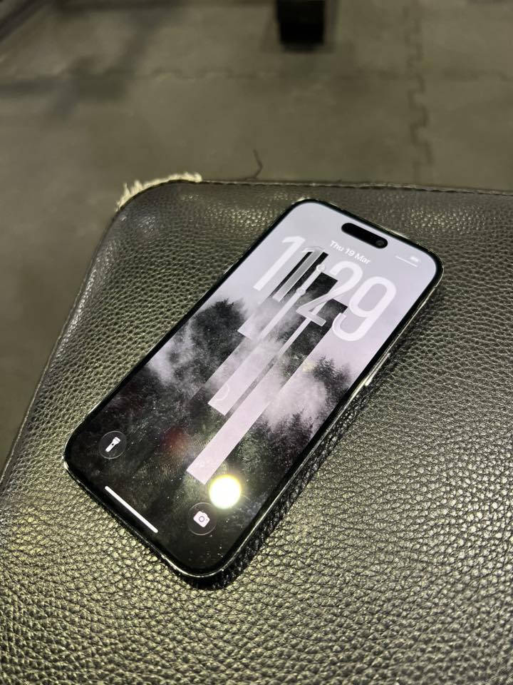 السلام عليكم جهازين للبيع
رجاء السعر قفل شباب 

ايفون ١٣ برو ماكس اسود ذ٢٥٦
ضهر مكسور
مبدل بطارية تفصيخ مشحونه ١٢ مرة بس تقرة ١٠٠٪؜ وتدعيلي عليها
ومبدل كامرات من ابل
الجهاز نظيف بدون ملحقات
ب٤٦٠ الف وبي مجال جداً بسيط

الثاني
ايفون ١٤ برو فقط برو 
ذ٢٥٦ بطارية ٧٧
مبدل شاشة تفصيخ تقرة مستعمل بالاعدادات
السماعة مال اتصال والكامرة الامامية السيلفي متوقفة
تبديلهم ثنيناتهم ويه التصليح تكلف ٨٠ الف وادليكم علي
ملحقاته وباكيته كامل

بسعر ٤٢٠ الف

***********

واتساب فقط
