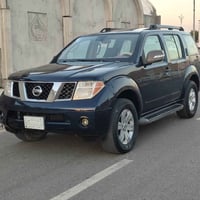 نيسان باثفندر • باثفندر • سيارة نيسان • SUV • فتحة سقف • سبع راكب • دا...
