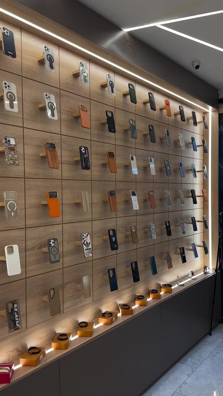 📱 قمة التميز للهواتف الذكية - عنوانك للأجهزة المضمونة 📱
​نقدم لكم اليوم قطعة مميزة تجمع بين الأداء القوي والأناقة اللامتناهية:
​✨ iPhone 13 - العادي ✨
​المواصفات التي تبحث عنها:
​اللون: البحري الساحر (Midnight Blue) 🌊.
​الذاكرة: 256 جيجابايت (مساحة واسعة لكل صورك وفيديوهاتك) 💾.
​البطارية: 93% (أداء ممتاز يدوم معك طويلاً) 🔋.
​النظافة: 100% (الجهاز بحالة الوكالة، شبه جديد تماماً) ✨.
​المميزات الإضافية: يدعم دبل سيم كارت (شريحتين فعليتين) لتنظيم أعمالك واتصالاتك بسهولة 📲📲.
​لماذا تختار قمة التميز؟ 🏆
​نحن نحرص على تقديم الأجهزة الأصلية والمفحوصة بعناية لضمان رضاكم التام.
​📍 تفضل بزيارتنا الآن:
[ الرمادي - شارع السينما - مقابل فرع الشورجة ]
​📞 للتواصل والاستفسار:
[ *********** ]
​قمة التميز.. حيث تلتقي الجودة بالثقة! 🤝
#قمة_التميز #الانبار #الرمادي
