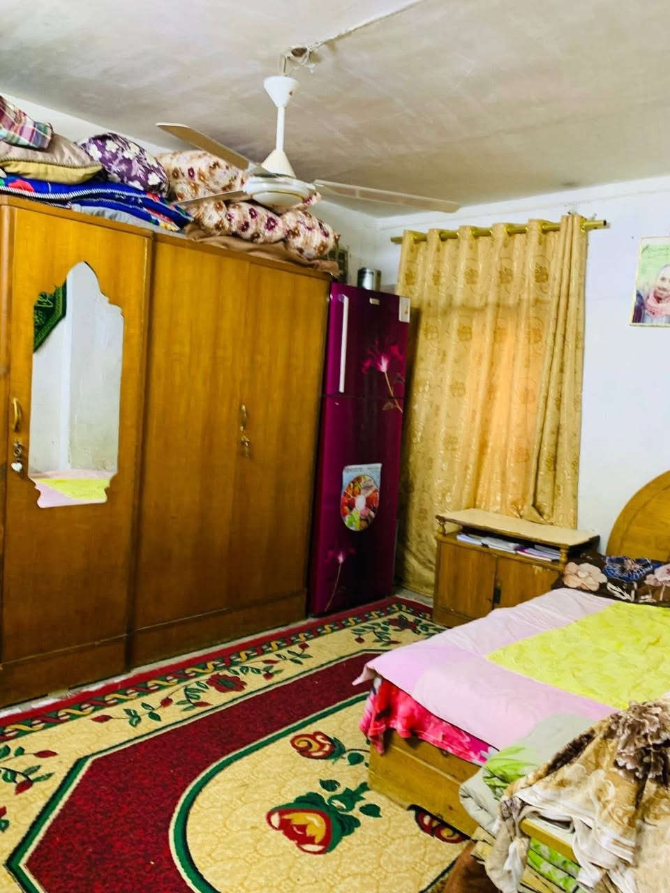 دار للبيع في حي الجامعة قرب كليه التمريض طابو صرف مساحه البيت 180م واجهة 9م
الطابق الأرضي يحتوي على 

هول + غرف نوم عدد 2 + مطبخ + صحيات 

وكذلك يحتوي على هيكل 

الهيكل يحتوي على (صاله + غرف نوم عدد 2 + صحيات  + منور)

الطابق الثاني يحتوي على 

هول + غرفه نوم + مطبخ + صحيات 

الاستفسار اكثر الاتصال ع الرقم

***********

‭***********
