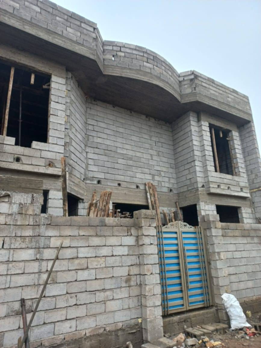 هيكل للبيع جمعيه الثانية قرب دائره المجاري الاتصال على الرقم ***********
