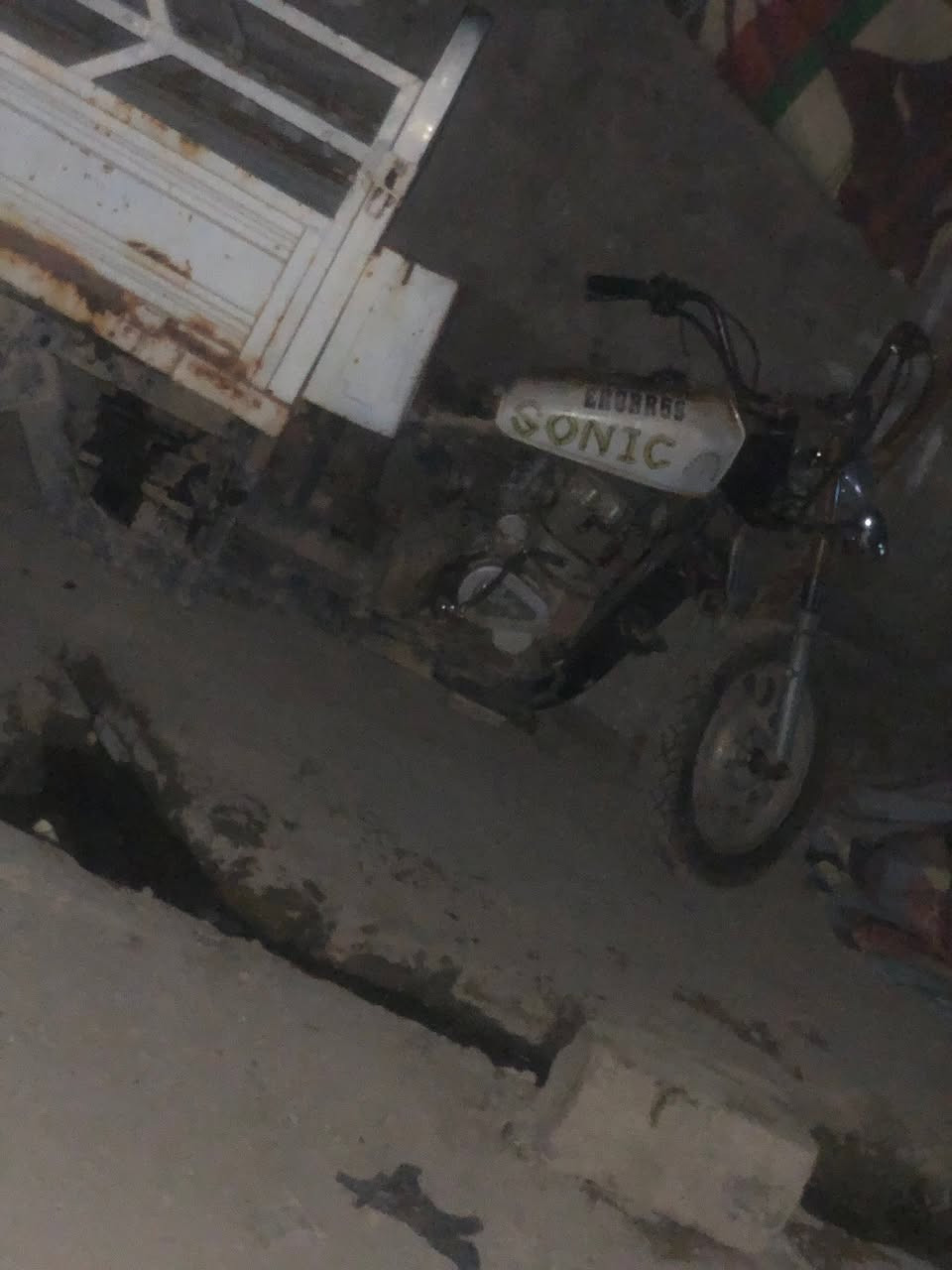 السلام عليك ستوته للبيع بدون اوراق شغاله السعر ٢٥٠


**إذا كنت صاحب هذا الإعلان وتريد حذفه لأي سبب، رجاءا أرسل رسالة إلى الدعم الفني**