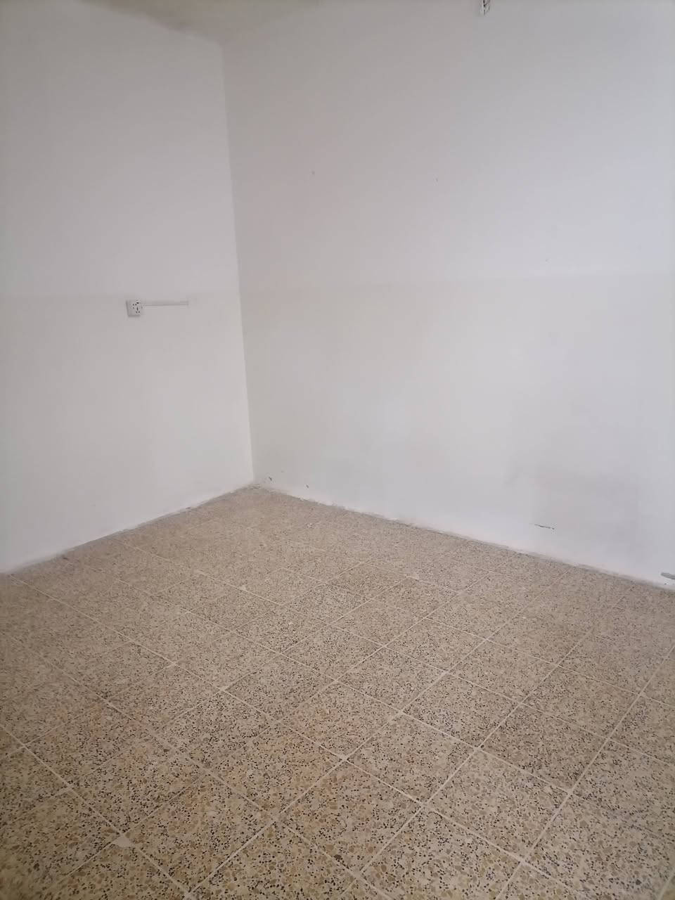 السلام عليكم شقة للأيجار 
غرفتين وهول واستقبال 
سعر الايجار/ 200 الف 
الموقع/ حي العامل الشارع العام

لتفاصيل اكثر الاتصال على الرقم 
***********

#للتذكير👇
 
#إنجاز #معاملات #التسجيل #العقاري بسهولة و سرعة 

#يعلن مكتب الشروق عن تسهيل و تسريع إجراءات إنجاز معاملات التسجيل العقاري، لضمان تقديم أفضل الاستشارات و توفير الوقت و الجهد 
و كما يعلن مكتبنا مايلي :- 

⚖️ تسجيل العقارات الجديدة
⚖️ نقل الملكية 
⚖️ تنفيذ قرارات التمليك 

نتعامل مع جميع أنواع معاملات التسجيل العقاري و تميزنا السرعة و الدقة وذلك من خلال خبرة قانونية عالية...

عنوان المكتب / الموصل/حي العامل /قرب ماركت مهند

#المحامي :- ادم عيسى البدراني
للتواصل من خلال الرقم 
***********
