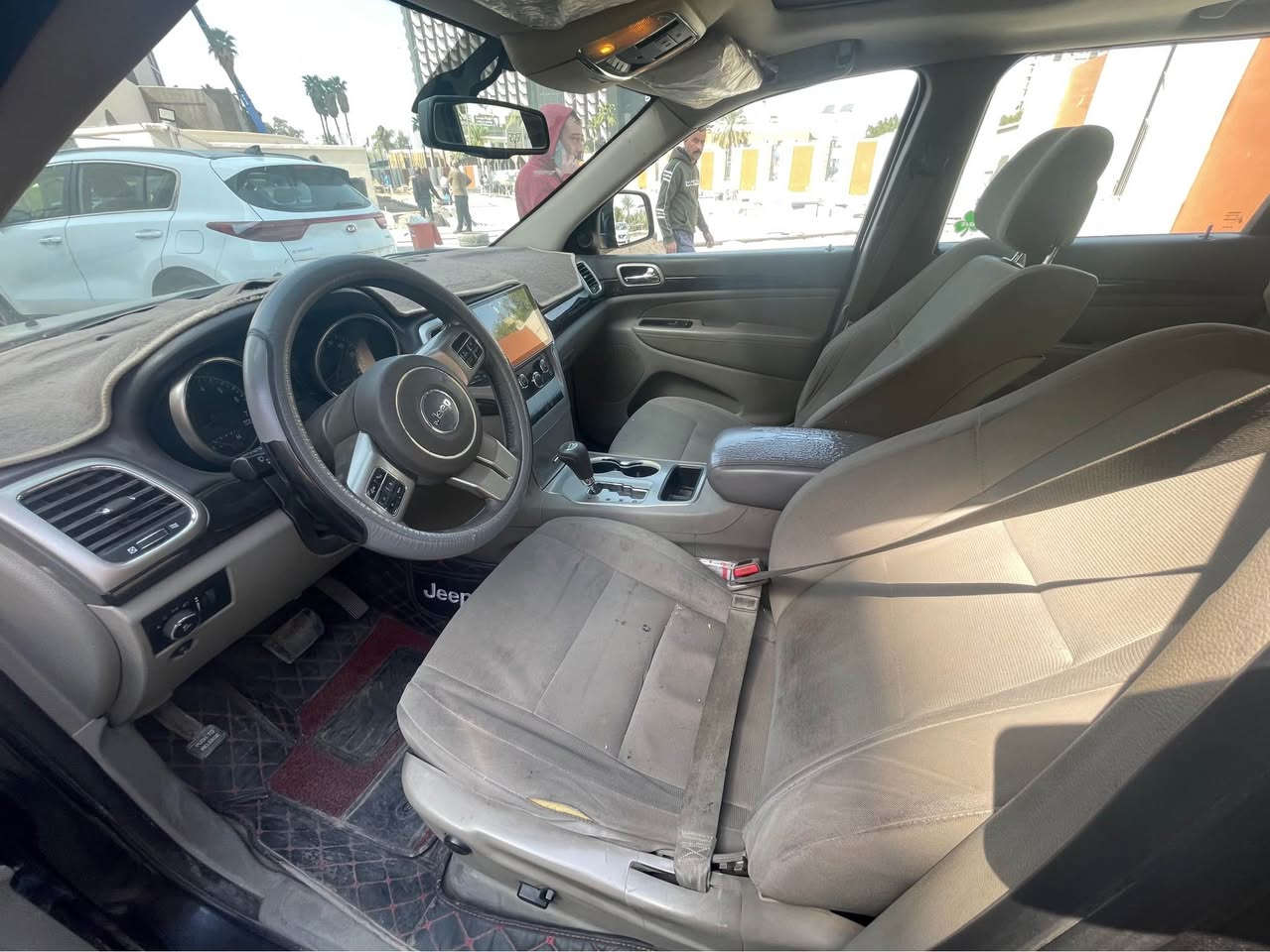 سلام عليكم جيب لاريدو 2013 وارد كندي بيه خشوم الجاملغات الاماميه صبغ فقط وبيه بارد بالهلال الغلفي كلش قليل  السياره مكينه وكير جديده  السعر 160 
*********** بغداد, العراق
