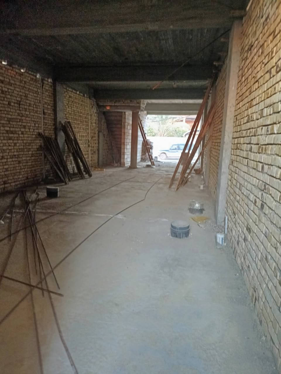 السلام عليكم. 🌿
عمارة للبيع

▪️ المساحة: 150 م

▪️ الواجهة: 6 م

▪️ النزال: 25 م

▪️ شغل درجة أولى بإشراف مهندس

▪️ طابو زراعي – سند 25

🔹 الطابق الأول: قاعة مفتوحة + صحيات نساء ورجال

🔹 الطابق الثاني: مصعد ونج الأغراض + مكتب + شقة... 

العنوان +معاره أولا لاستدار علي جهه اليسار 

📞 للاستفسار: ***********
