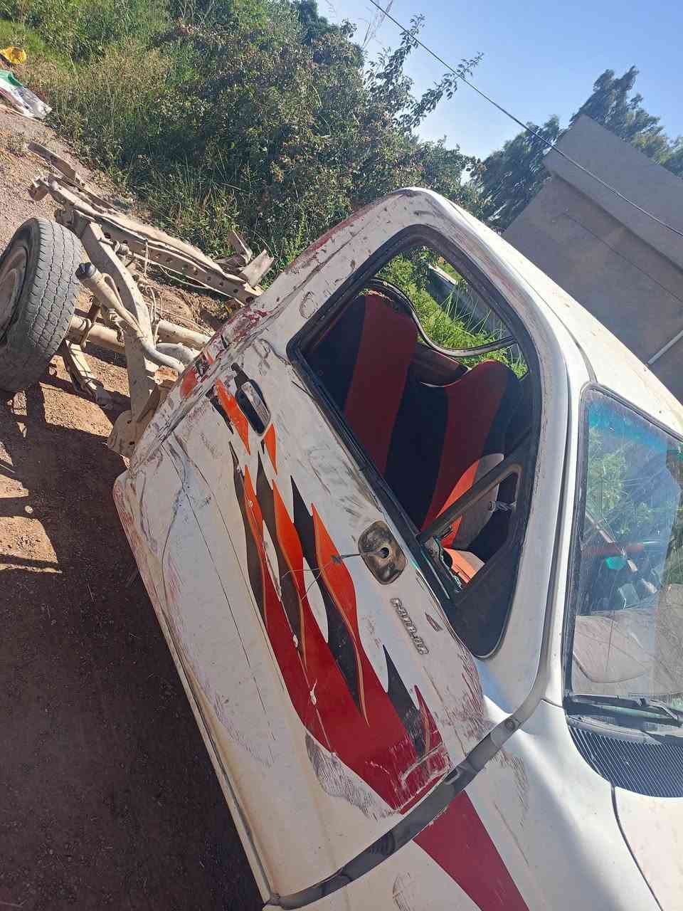 السلام عليكم..
يچفيكم شر الحوادث ...

أبيع على وضعها 

حادثها باب السكن عالتكمه  والبدي انشلع

مثل ما موضح بالصوره

تيوتا موديل 1998

رقم انبار  شرط التحويل والغرامات

سنويه عظم عاج منتهيه 2023

دشبول احمر 

السياره شغاله وتمشي 

محرك گير شاصي اكسل كلها شرط

قبل. الحادث عارضها ب68

والسياره واصله 60 نقد قبل الحادث بيومين

و65 مقدمه 50 ويبقن 15 لفتره وما بايعها 

الله قدر علينه وصار حادث فگس البريك وضربنا عمود كهرباء  والحمد لله على كل حال .

السمكري راد تصليحها 7 اوراق يرجعها شركه 

حتى نوضح لليريد يشتري..

سعرها قيم بما يرضي رب العالمين .

للأستفسار الأتصال على 

***********

*********** 

واتساب عالرقمين والخاص مفتوح
