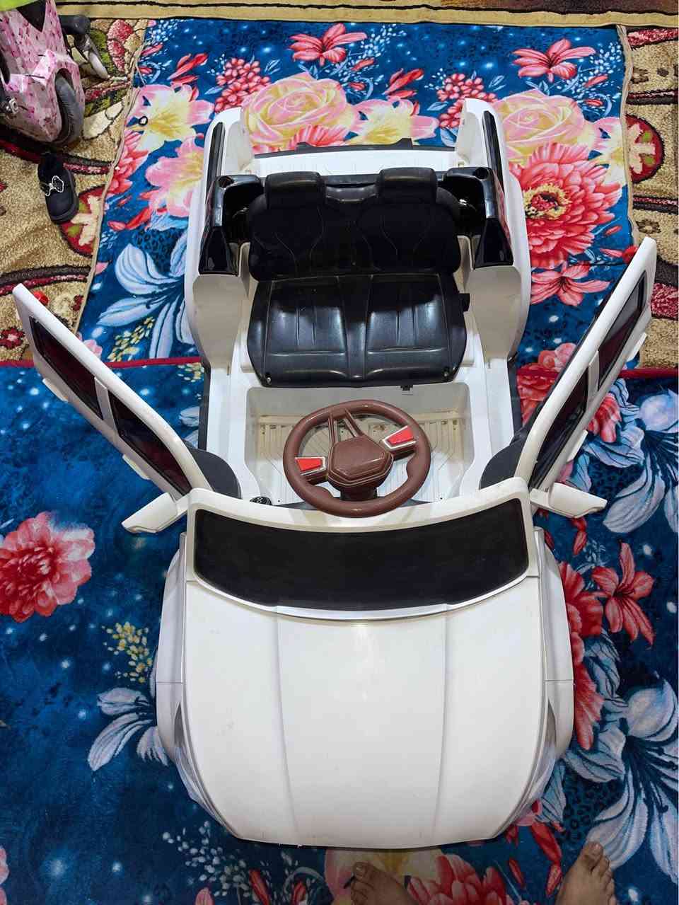 سياره بيكم شحن مال اطفال دفع رباعي 4 ماطورات مواصفات مميزه بيها هزاز واضح بالفيديو وياها بطارية وشاحنة سعرها 175 وبيها مجال قليل مكاني بصرة *********** البصرة, العراق
