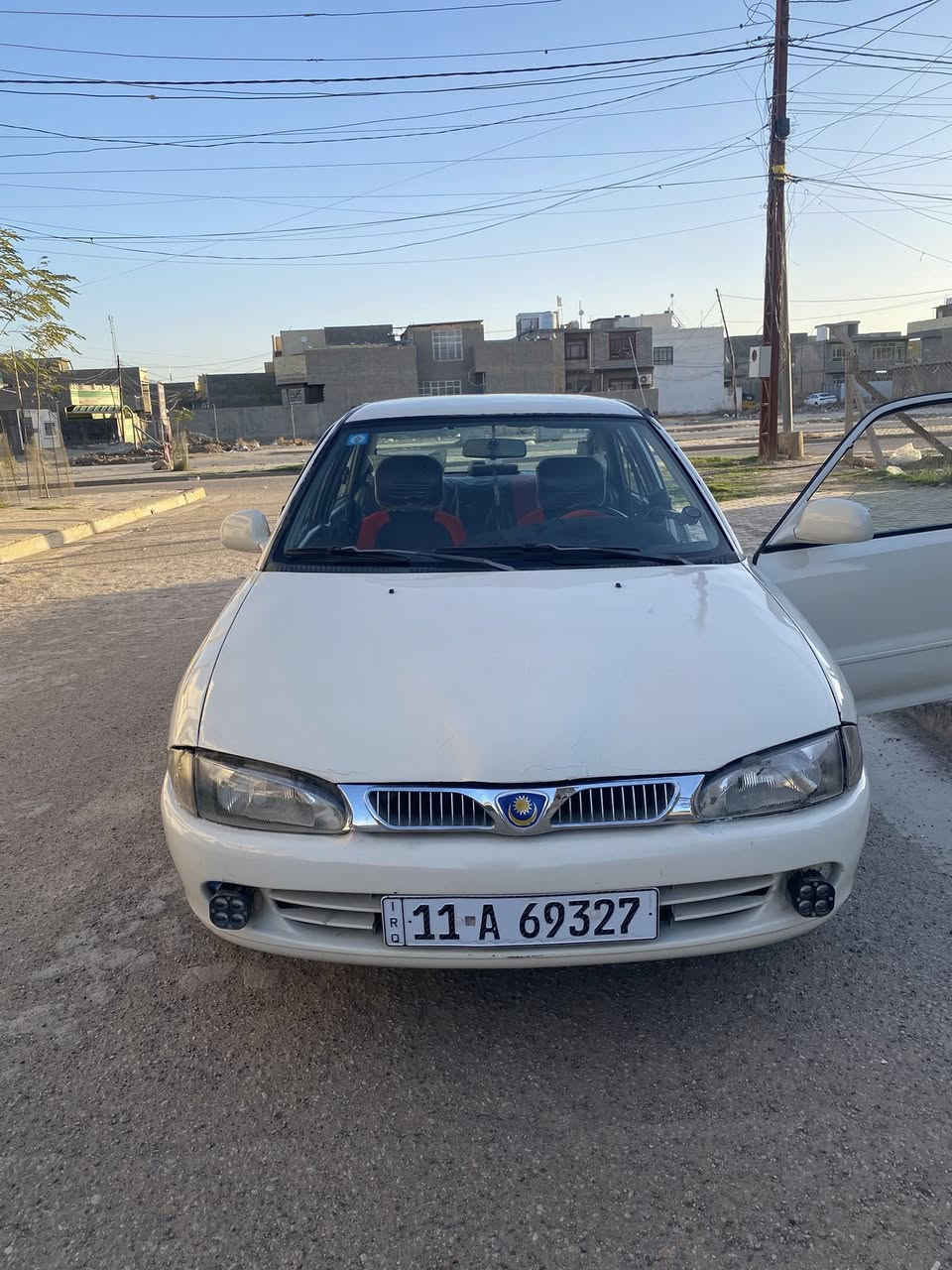 السلام عليكم بروتون موديل 2005 سنويه ورقم وهزه جديده السياره باسمي مصبوغه عام كير محرك تبريد مكفولات سنتر لوك شغال السعر ٥٠ وبيهه مجال وترهم مراوس بالنترا فورتي سيراتو وانطي فرق  مكاني بغداد المحموديه ***********
***********
