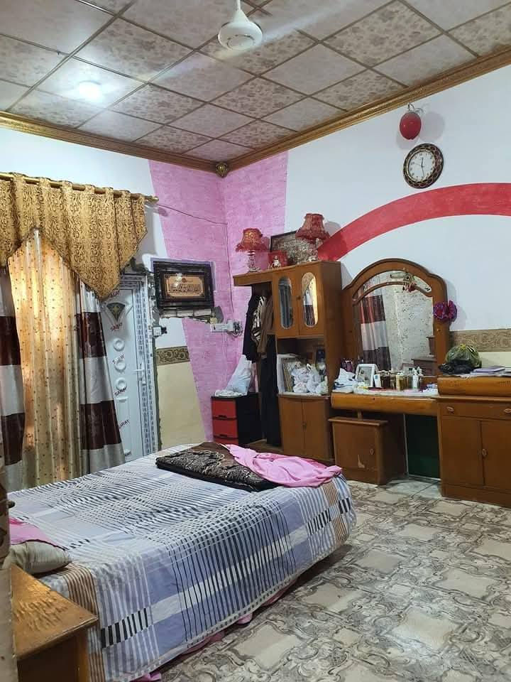 سلام عليكم توفر دار سكن للبيع نوع طابو سهم مساحت لبيت 227 ومبني 165بناء لبيت كله طابوك درجه وئله كراج واسع يحتوي عله قرفتين قرفه منهن سويت طابق ثاني بي قرفه مبنيه فرمستون وصحيات فقط هيكل وقريب عله شارع سايدين مال ابوالخصيب يبعد تقريبن 200متر واجه البيت12متر  موقع البيت ابو الخصيب دورت ام زباله بشارع مدرست رفح ابنهيته متوفره جميع لخدمات ***********سعره125 الستفسار اتصال عله رقم صاحب لدار
