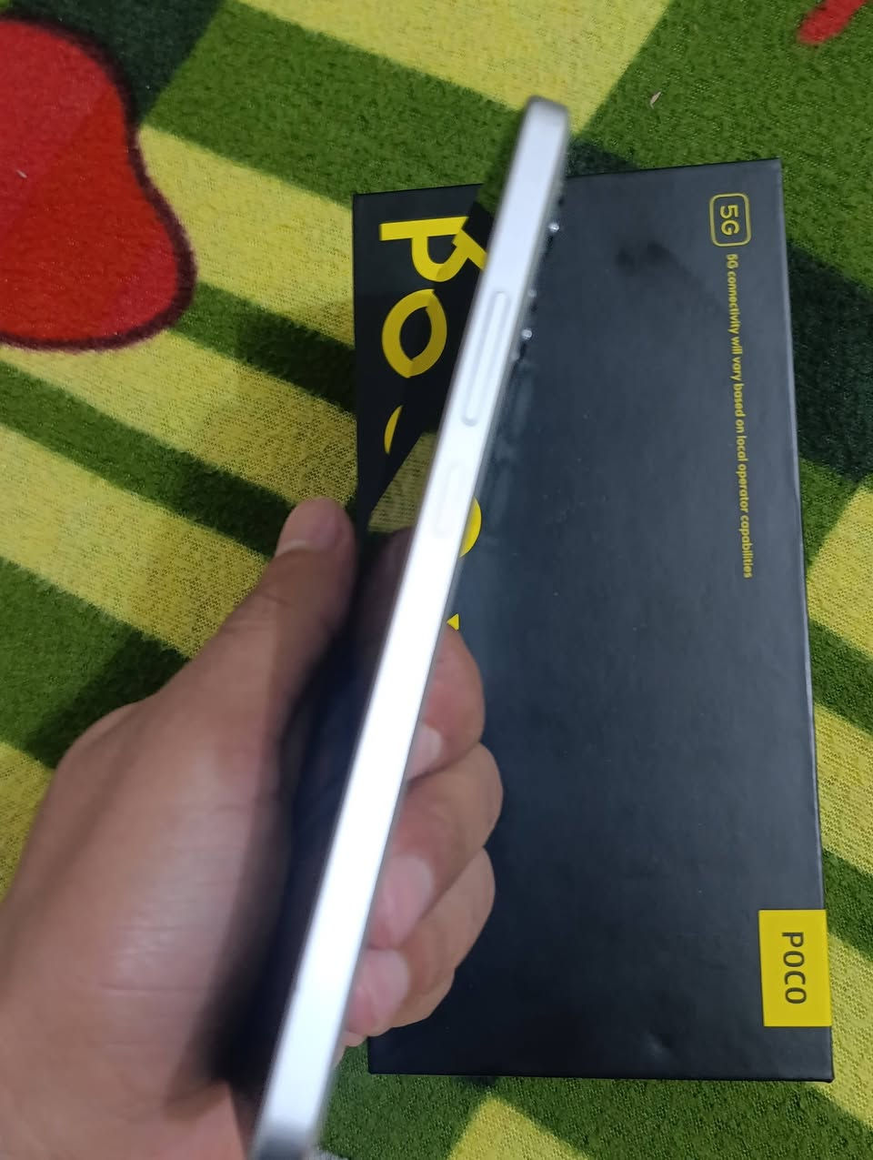 سلام وعليكم جهاز بوكو اكس 6برو ذكره 512 داخليه 12 جهاز نضيف جدا فقط زلغ خفيف بل شاصي   موضحه بل صوره  كامل ملحقات مكاني ديالئ سعر 275وبي مجال ***********
